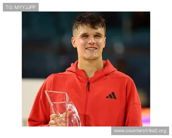 虽无缘决赛埃拉连克三大满贯冠军强势闯入迈阿密四强展现非凡实力