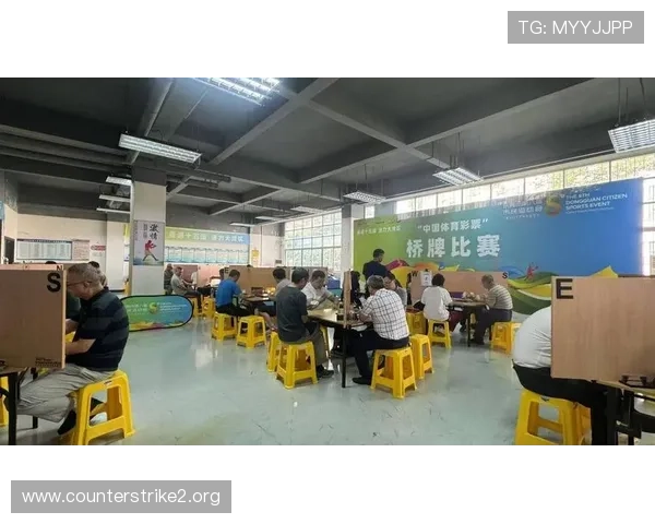 桥牌赛助力社区互动 以智慧交锋点亮邻里和谐与活力